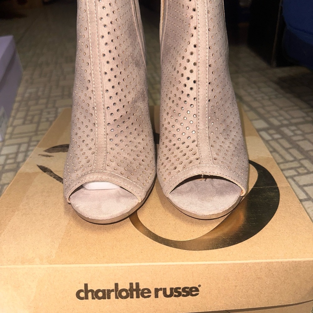 Brand New- Charlotte Russe Ankle Boot - Picture 3 of 5